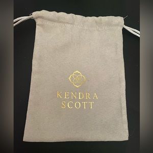 Kendra Scott drawstring dust bag